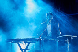 Barry Moore, Concert