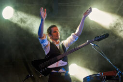 Barry Moore, Concert