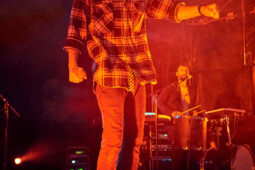 Barry Moore, Concert