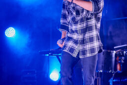 Barry Moore, Concert