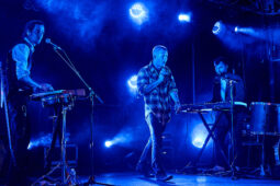 Barry Moore, Concert