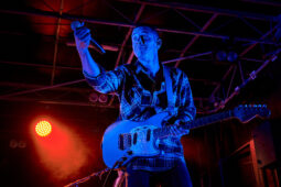 Barry Moore, Concert