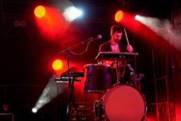 Barry Moore, Concert