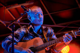 Barry Moore, Concert