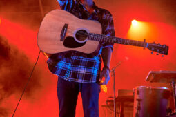 Barry Moore, Concert