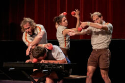 Collectif Pourquoi pas, Spectacle