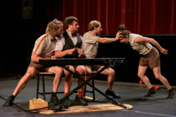 Collectif Pourquoi pas, Spectacle