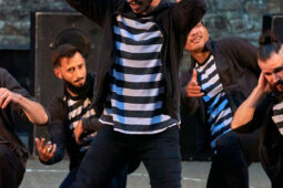 S'poart, Spectacle