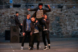 S'poart, Spectacle