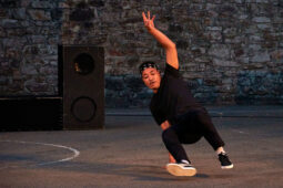 S'poart, Spectacle