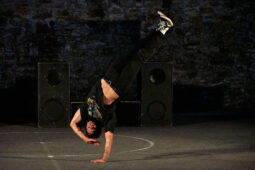 S'poart, Spectacle
