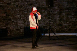 S'poart, Spectacle