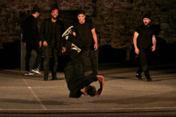 S'poart, Spectacle