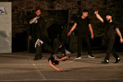 S'poart, Spectacle