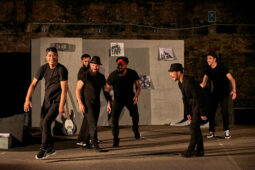 S'poart, Spectacle