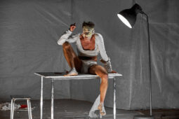 Spectacle, Typhus Bronx