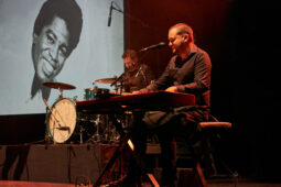 Concert, Thomas Doucet & the G lights