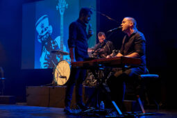 Concert, Thomas Doucet & the G lights