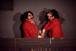 Spectacle
