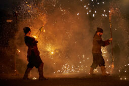 Efflanescence, Spectacle