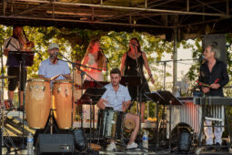 Pan Vaca, Concert