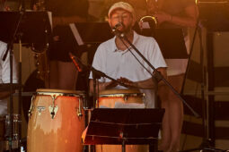 Pan Vaca, Concert