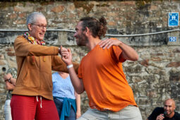 Spectacle, Public