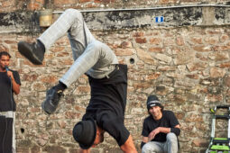 Spectacle