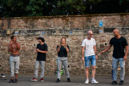 Spectacle, Public