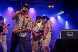 Concert, Clay and Friends