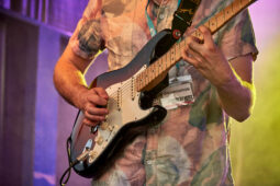 Concert, Clay and Friends