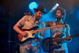 Concert, Clay and Friends