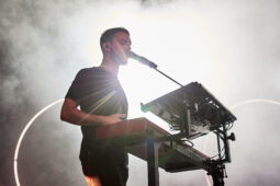 Concert, Rouquine