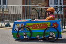 Voiture à pédales, Scoubidou