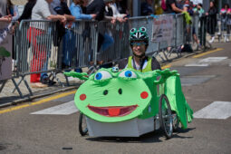 Voiture à pédales, Grenouille