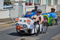 Voiture à pédales, Course, Astérix, La folle, Vache