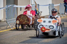 Voiture à pédales, Course, Marquise, Vache