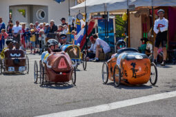 Voiture à pédales, Course, Rantanplan, Sanglier, Bugatti, Lucky Luke