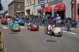 Voiture à pédales, Course, Crayon, Sous-marin, Spiderman, Astérix, Baleine, Marquise