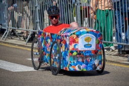 Voiture à pédales, Bouchons