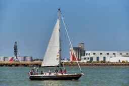 Débord de Loire, Evenement, Bateau