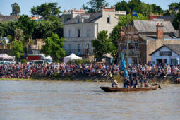 Débord de Loire, Evenement, Bateau