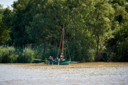Débord de Loire, Evenement, Bateau