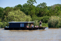 Débord de Loire, Evenement, Bateau