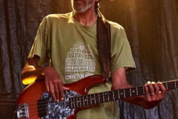 Concert, Positive Roots Band