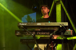 Concert, Positive Roots Band