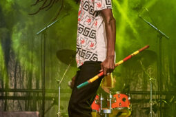 Concert, Positive Roots Band