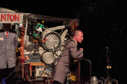 Cie du Deuxième, Quincaillerie Parpassanton, Spectacle