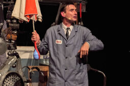 Cie du Deuxième, Quincaillerie Parpassanton, Spectacle
