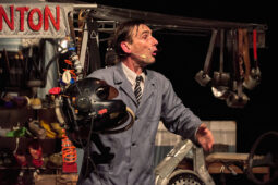 Cie du Deuxième, Quincaillerie Parpassanton, Spectacle